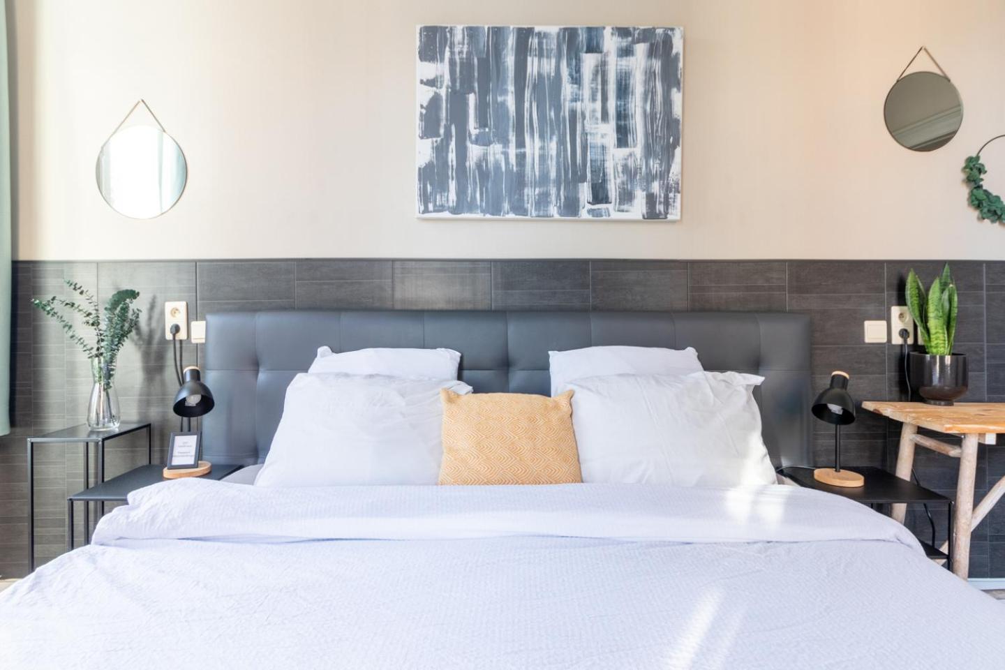 Hotel Entree - Canal View บรูจส์ ภายนอก รูปภาพ