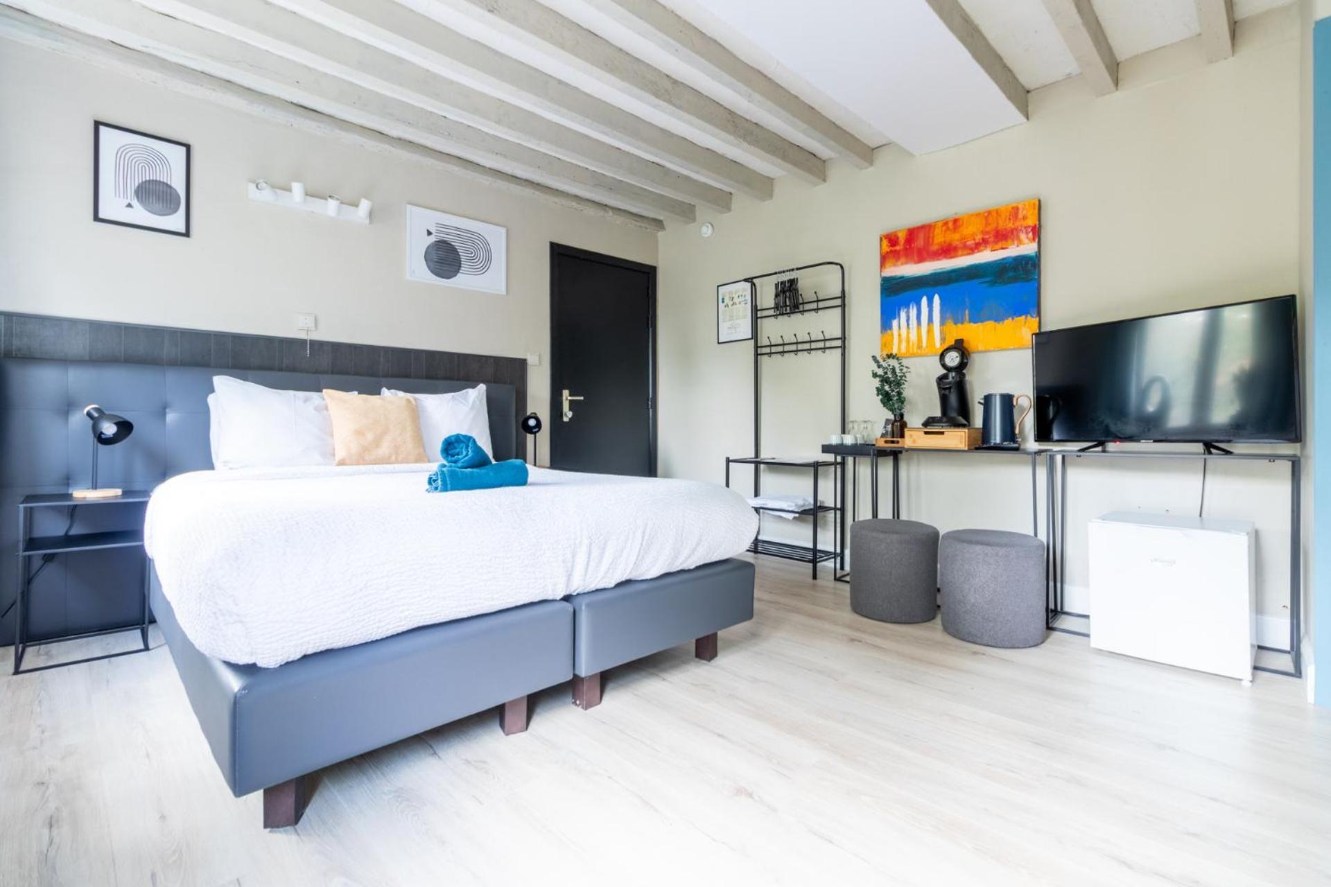 Hotel Entree - Canal View บรูจส์ ภายนอก รูปภาพ