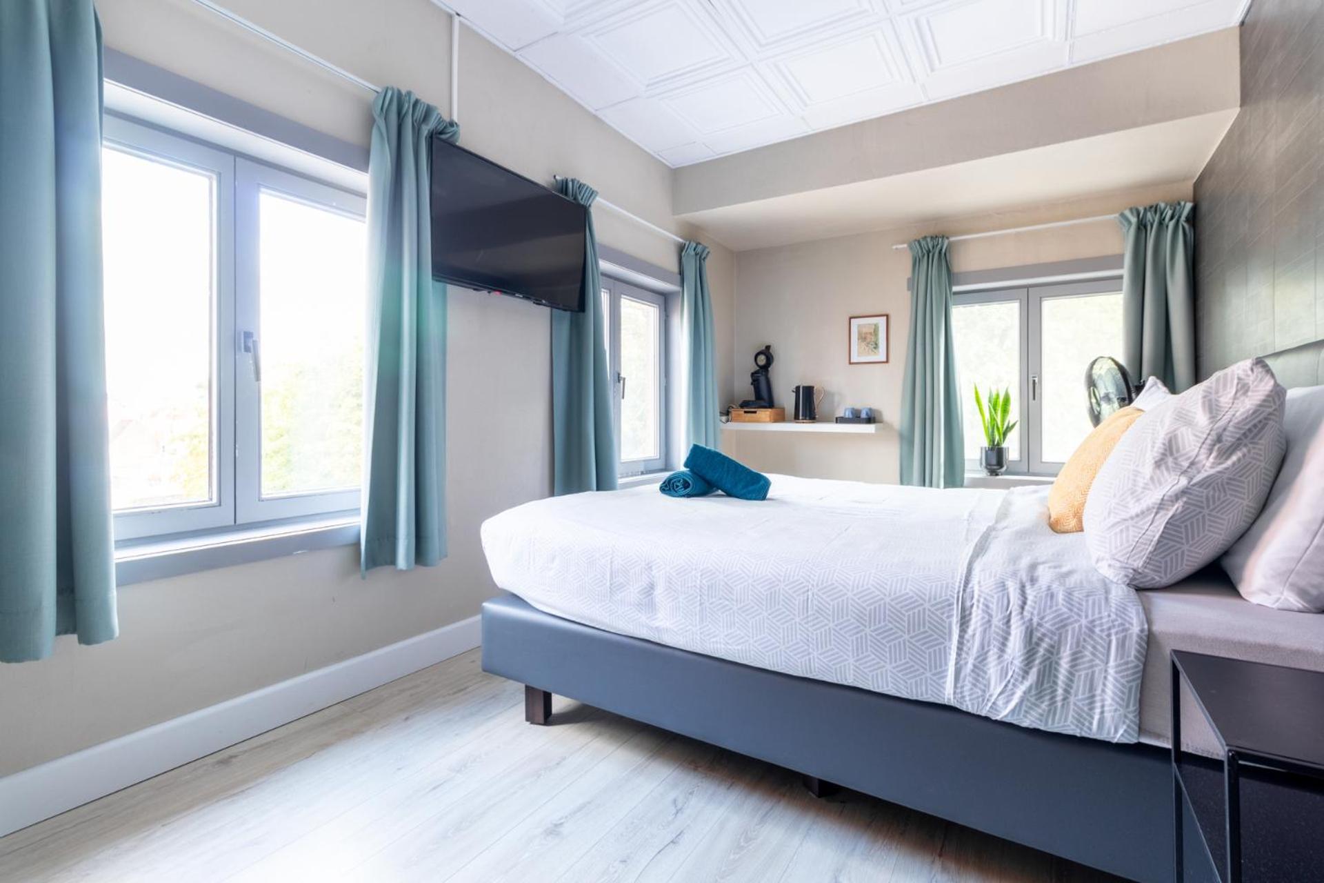Hotel Entree - Canal View บรูจส์ ภายนอก รูปภาพ