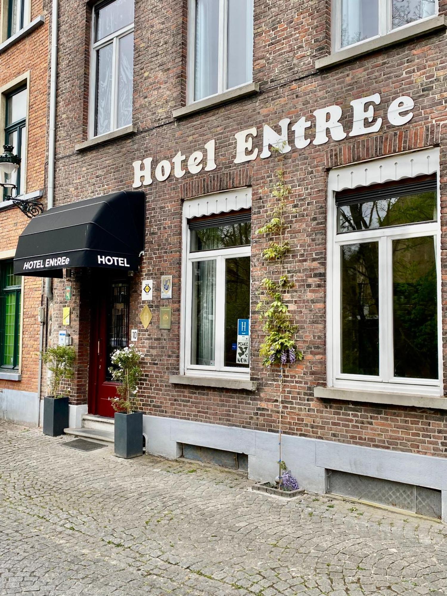 Hotel Entree - Canal View บรูจส์ ภายนอก รูปภาพ